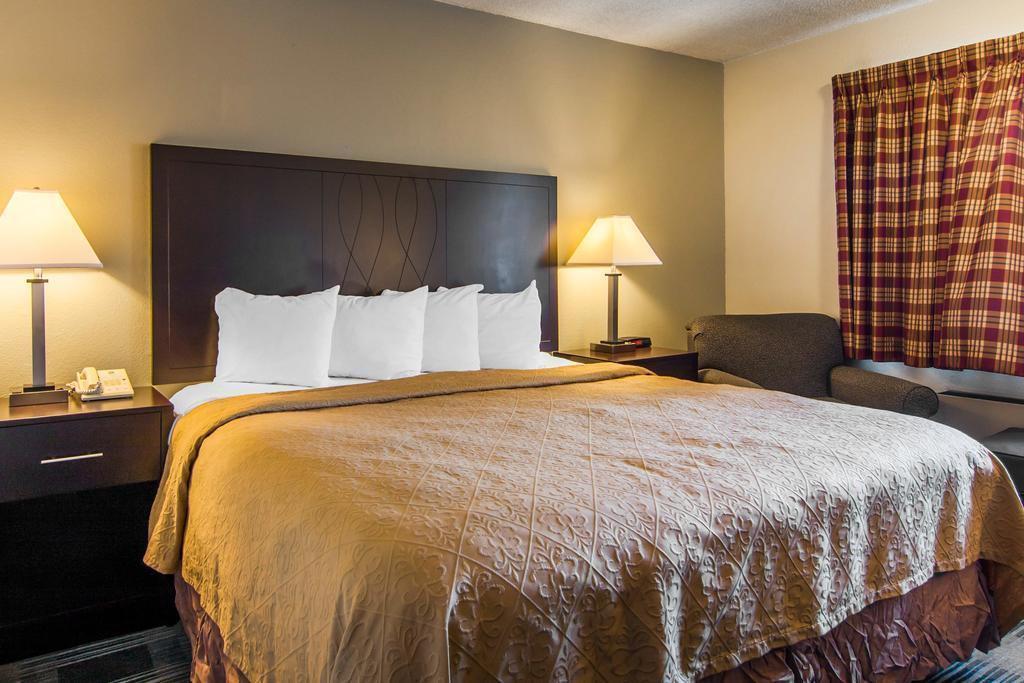 Quality Inn Tigard Portland Southwest Екстериор снимка