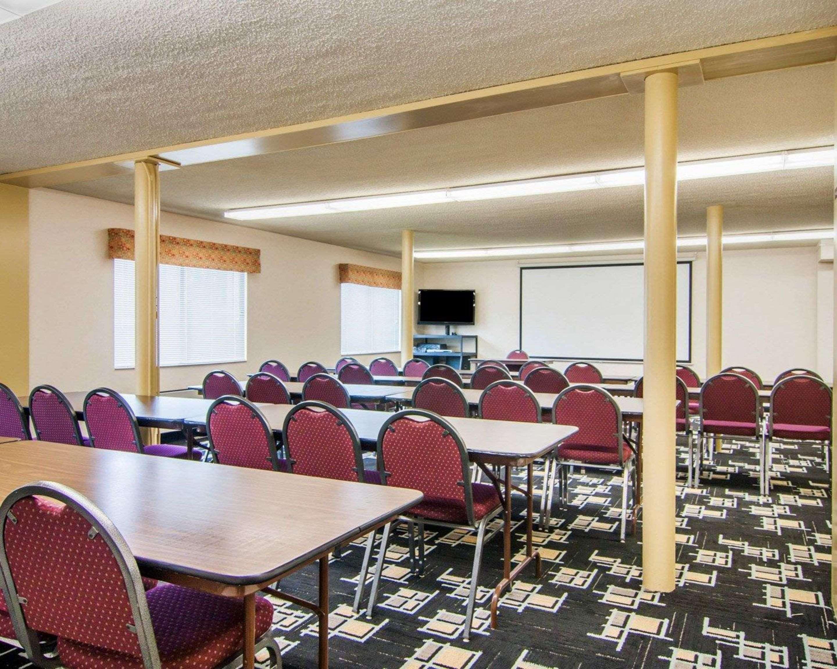 Quality Inn Tigard Portland Southwest Екстериор снимка