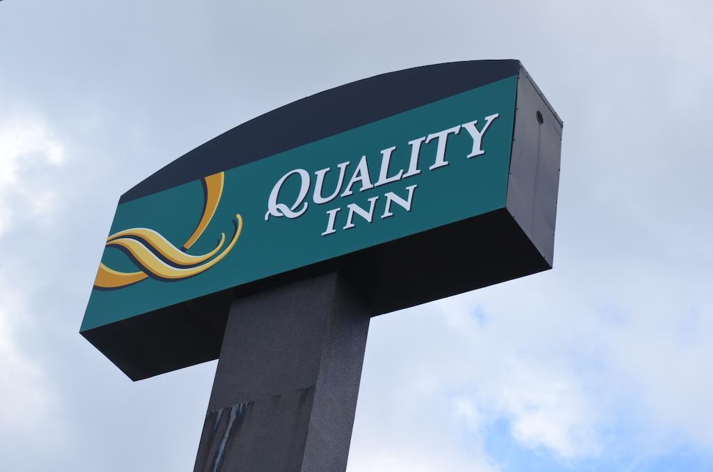 Quality Inn Tigard Portland Southwest Екстериор снимка