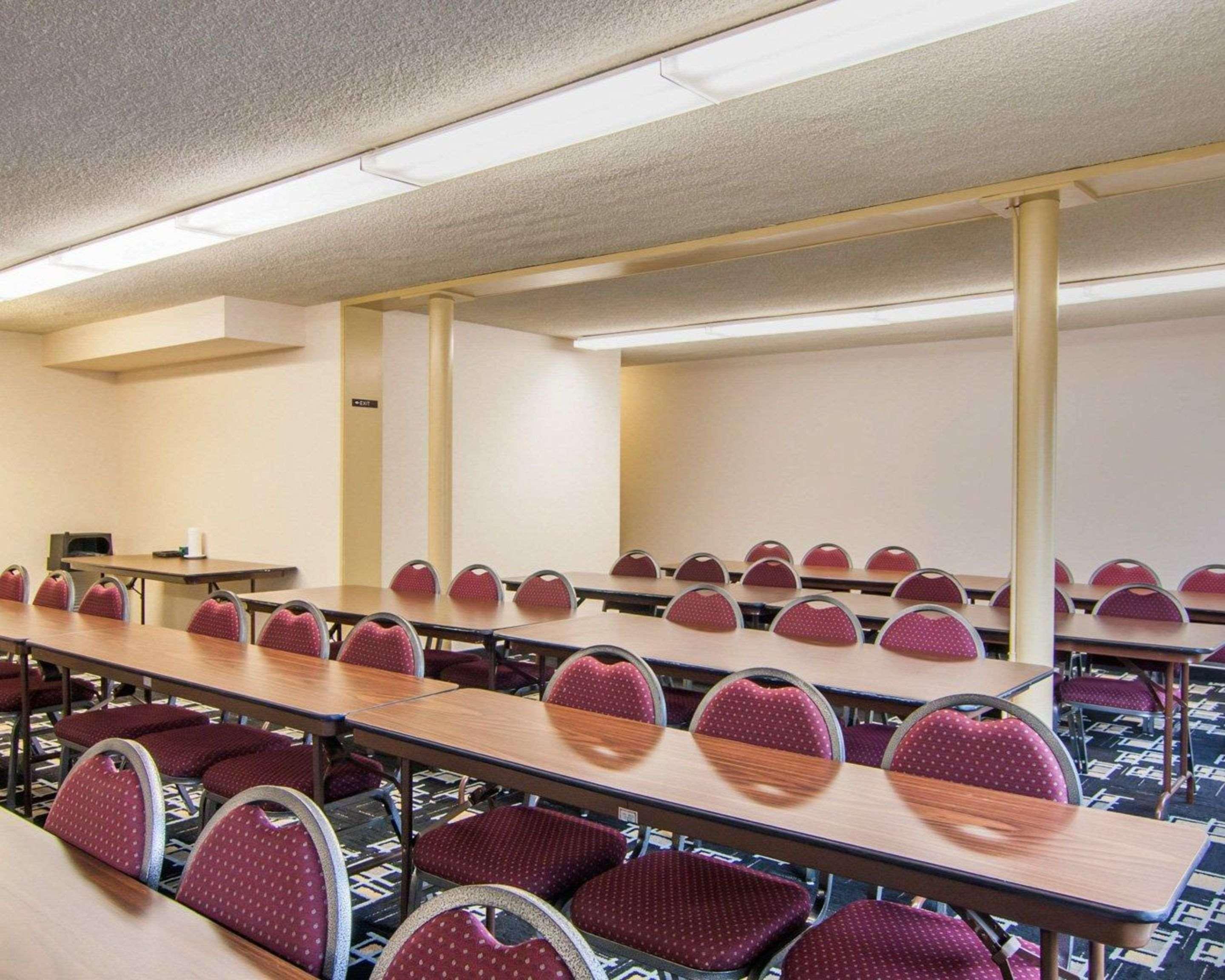 Quality Inn Tigard Portland Southwest Екстериор снимка