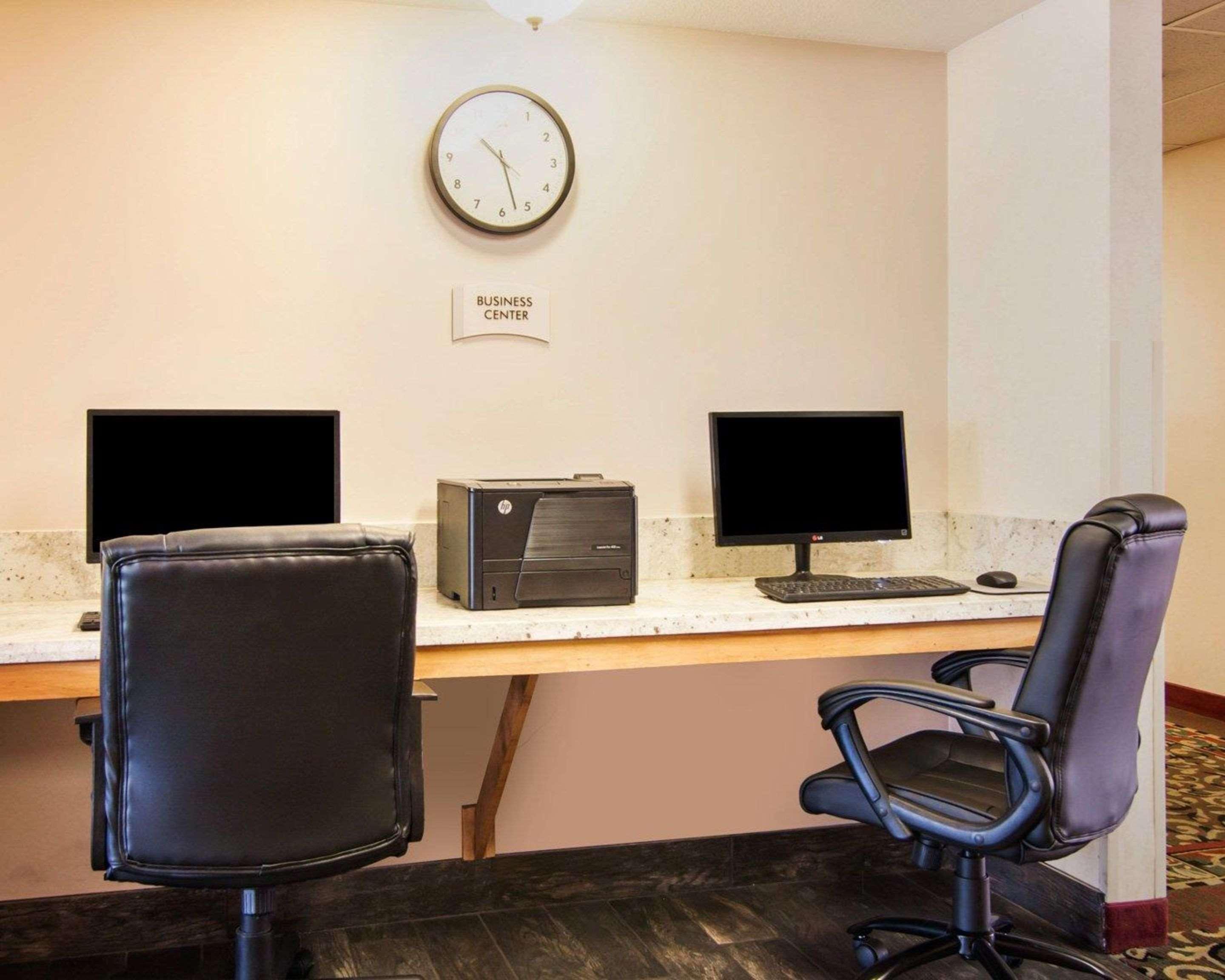 Quality Inn Tigard Portland Southwest Екстериор снимка